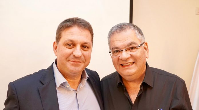 ראש עיריית מודיעין חיים ביבס וראש עיריית מגדל העמק אלי ברדה ימשיכו קדנציה נוספת