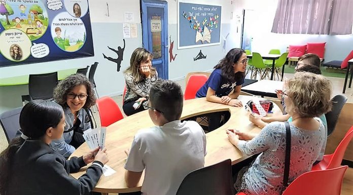 משלחת נשים מהפדרציה היהודית במישיגן, ארה"ב ביקרה בבית הספר "יגאל אלון" במגדל העמק