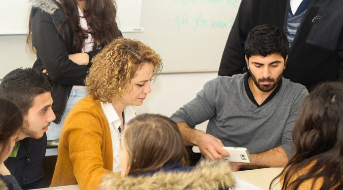 סטודנטים למען הקהילה.