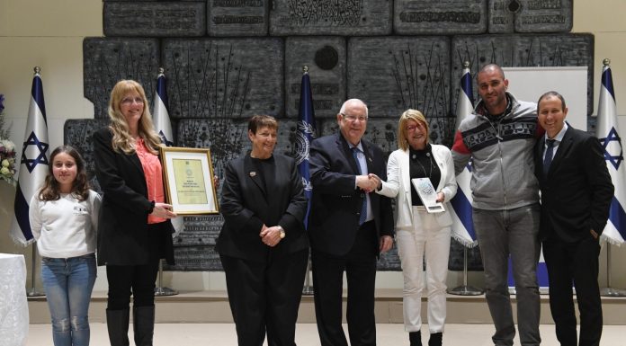 אות הנשיא הוענק לבתי ספר בעכו