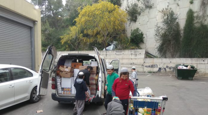 נוער הגרעין תורני ציוני בימי התנדבות למען הקהילה