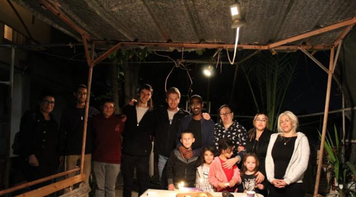 תלמידי ישיבת ההסדר מוסיפים אור בנוף הגליל.