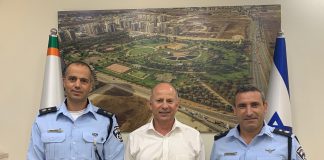 אבי אלקבץ נפגש עם מפקד תחנת המשטרה הנכנס בעפולה