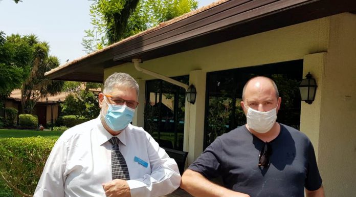 הכתב הצבאי אור הלר, ערוץ 13, עם מנכ"ל 'הגושרים מלון בטבע' דורון קרן