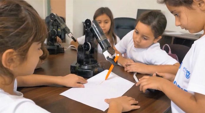 לימודי רובוטיקה וחלל בגני חובה בעפולה