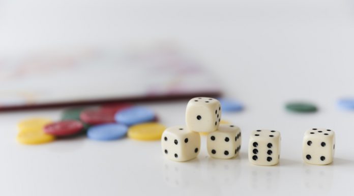 מעולם לא היה כה פשוט לייצר משחק קופסא מעולם לא היה כה פשוט לייצר משחק קופסא