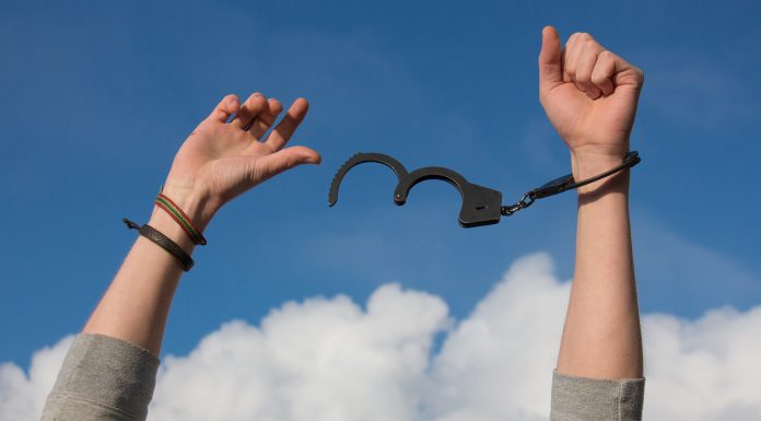 טיפול בהתמכרויות