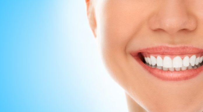 האם שיניים יכולות לזוז?