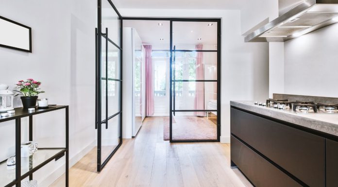 רוצים להפוך את הבית שלכם לייחודי? קנו ריהוט בהתאמה אישית!