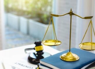 מתי כדאי לפנות אל עורך דין מסחרי?