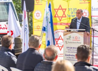 שלומי מתחזקת: הנחת אבן פינה לתחנת מד"א חדשה בשלומי וחנוכת חמישה אמבולנסים ממוגני ירי