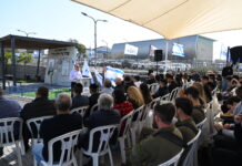 ראש העיר אלקבץ בטקס על רקע התצפית שהוקמה