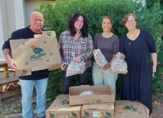 ושוב אתכם- מתנדבות מבשלות ארוחות שישי לאלפי חיילים בחזית הצפונית